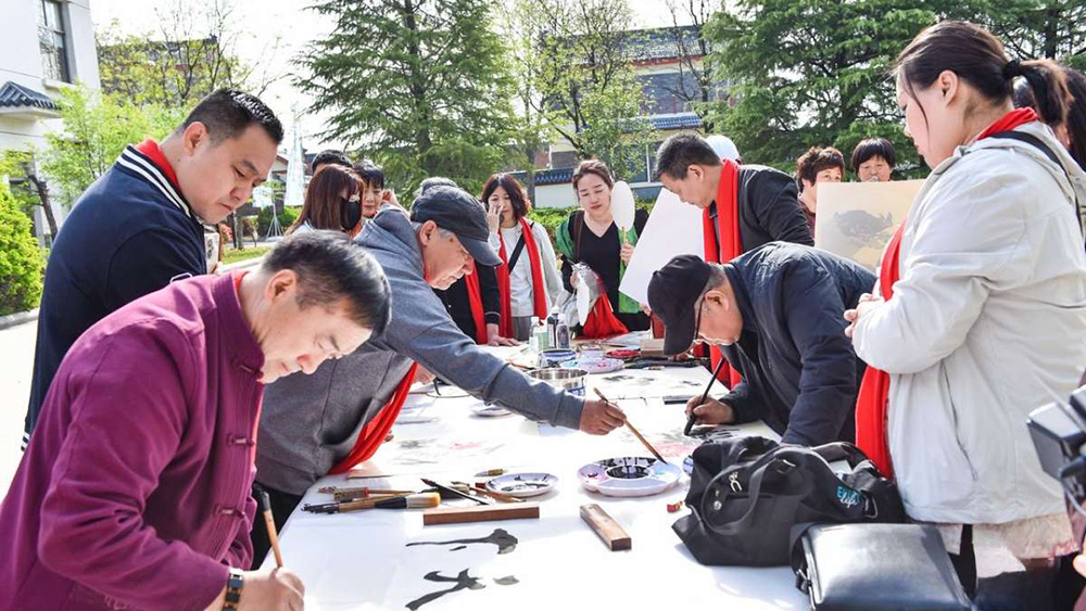 2025沂蒙山酒业吏部宴酒第三届封坛盛典圆满举行 第 18 张 2025沂蒙山酒业吏部宴酒第三届封坛盛典圆满举行 第 18 张