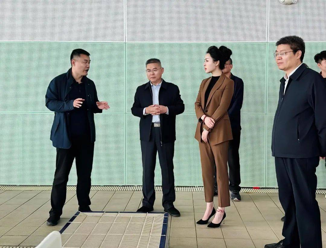 书香润体校·爱心筑梦想——山东鸽雁文体图书捐赠活动圆满举行 第 6 张 书香润体校·爱心筑梦想——山东鸽雁文体图书捐赠活动圆满举行 第 6 张