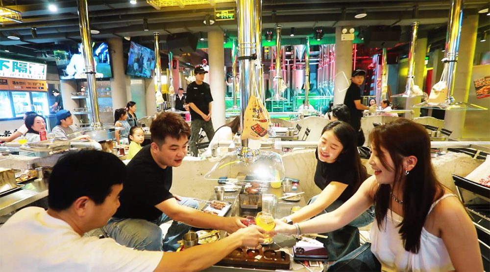 杨老头鲜货烧烤闪亮登陆沂州里！以“鲜”破局，以“味”制胜！ 第 7 张
