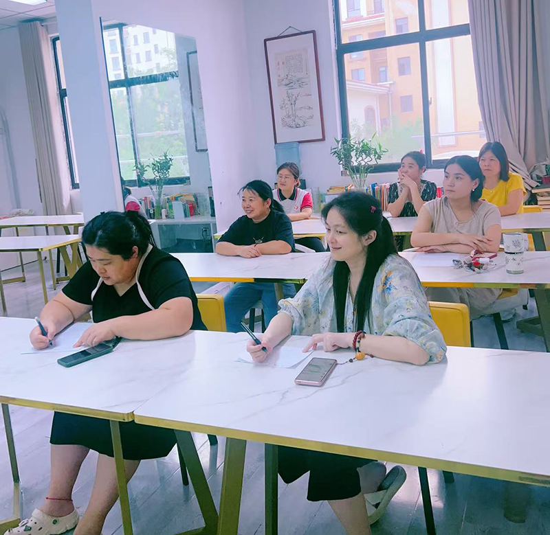 东来尚城社区共创服务站宝妈课堂 第 1 张 东来尚城社区共创服务站宝妈课堂 第 1 张