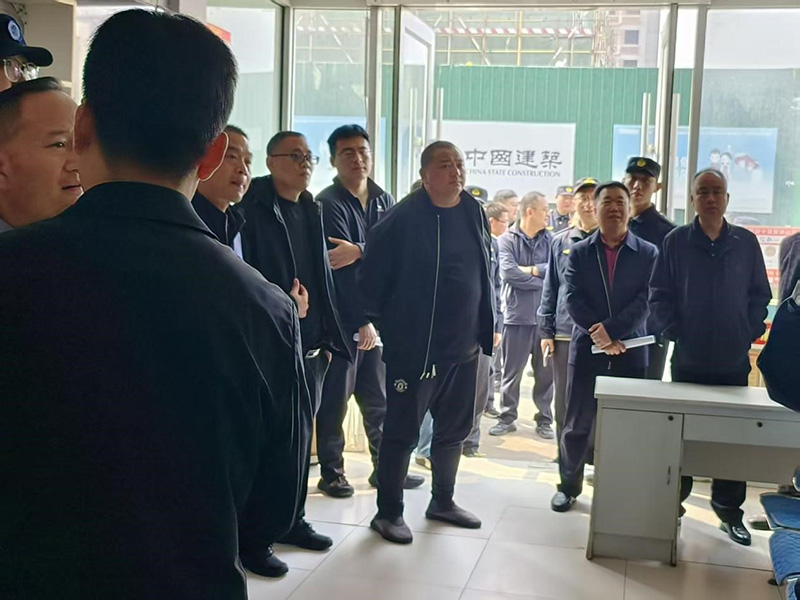筑牢安全防线 强化隐患排查——后十社区开展烟感安装现场观摩活动 第 4 张 筑牢安全防线 强化隐患排查——后十社区开展烟感安装现场观摩活动 第 4 张