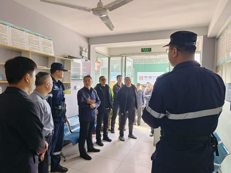 筑牢安全防线 强化隐患排查——后十社区开展烟感安装现场观摩活动 第 5 张 筑牢安全防线 强化隐患排查——后十社区开展烟感安装现场观摩活动 第 5 张