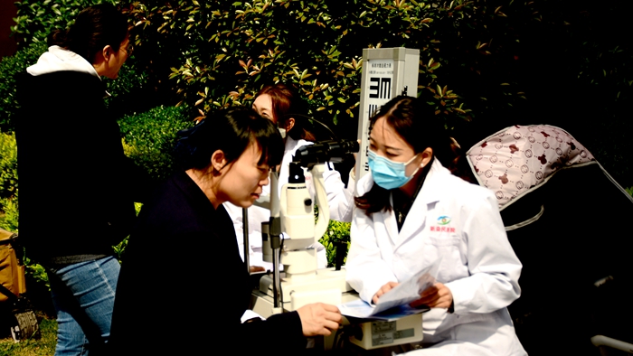 致敬劳动者 共建文明家!辰坤心筑便民集市烟火气暖人心 第 3 张 致敬劳动者 共建文明家!辰坤心筑便民集市烟火气暖人心 第 3 张