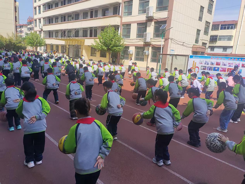 悦动篮球,跃动童年|临沂北园路小学东岳校区篮球健身操风采 第 2 张 悦动篮球,跃动童年|临沂北园路小学东岳校区篮球健身操风采 第 2 张
