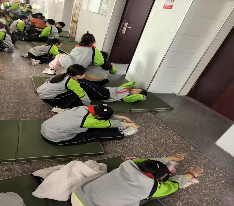 活力满校园，健康伴成长——北园路小学一二年级体质训练纪实 第 1 张