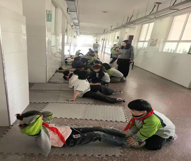 活力满校园，健康伴成长——北园路小学一二年级体质训练纪实 第 2 张