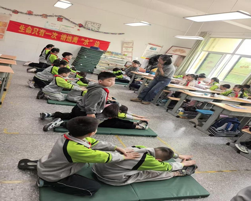 活力满校园，健康伴成长——北园路小学一二年级体质训练纪实 第 3 张